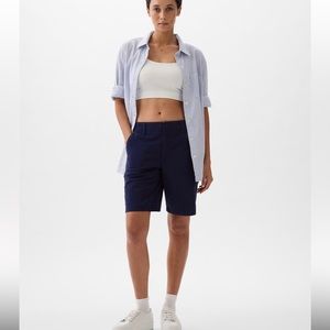 Gap Black Wide Leg Bermuda Shorts Knee Length 10” cotton stretch size 12